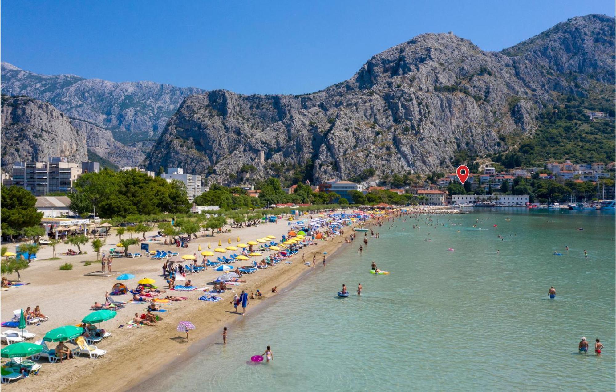 Gorgeous Apartment In Omis With Kitchen Екстериор снимка